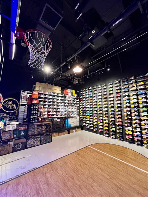 sneakers club singapore